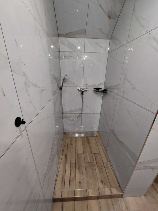 Tanie noclegi, Pokoje pracownicze