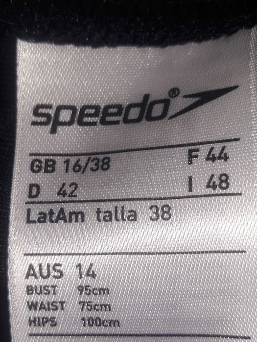 Speedo endurance +  профессиональный купальник для плаванья размер 38