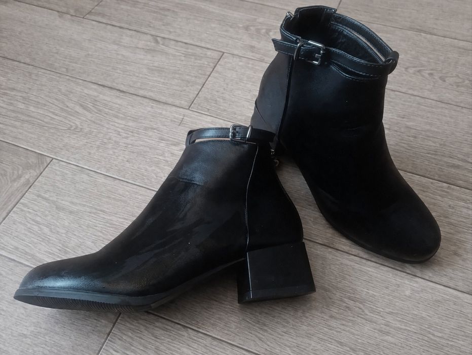 полусапожки женские AMMY  38-39р новые