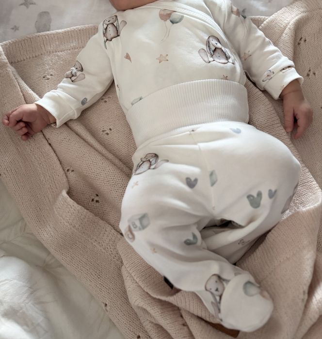 Półśpiochy i body kopertowe niemowlęce kraina zabawek Fabryka Bodziaków