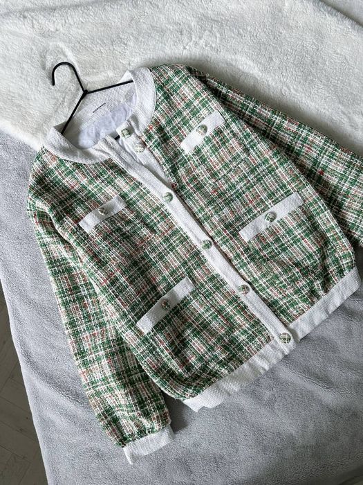 твідовий костюм в стилі Chanel