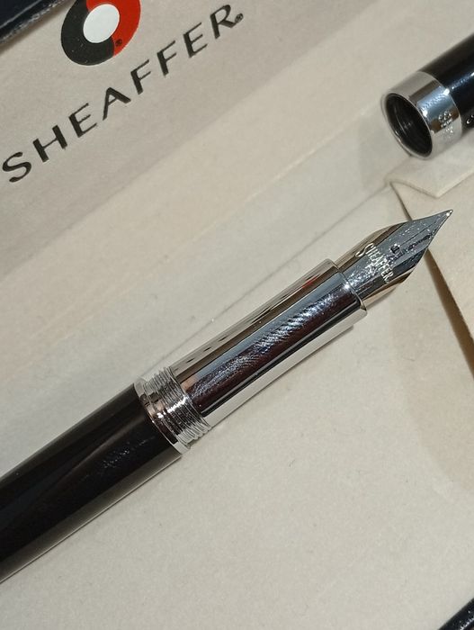 Esferográfica Sheaffer de tinteiro toda nova em caixa