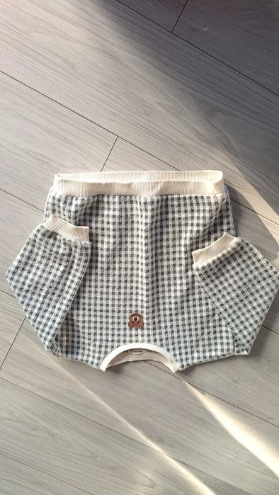 Sprzedam bluzy rozm.104/110/116