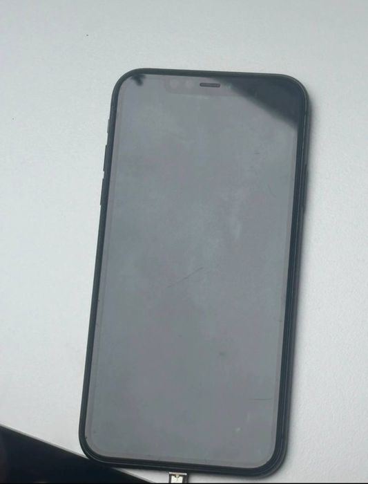 Iphone 11.128 GB.