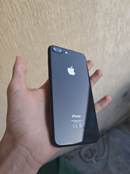 Iphone 8+ 64gb Stan dobry(oprócz wyświetlacza) Gniewino • OLX.pl