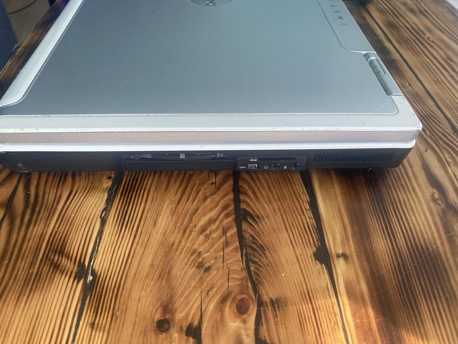 Dell Inspiron 1545 15,6” – sprawny + zasilacz