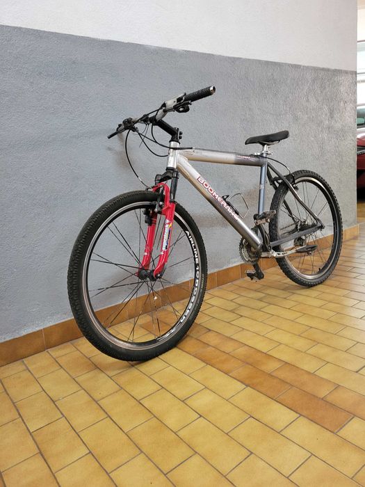 Bicicleta Boomerang roda 26 Shimano – peças novas