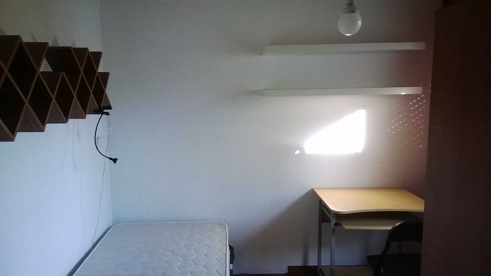 Quarto individual a estudante em Lisboa Carnide Colombo