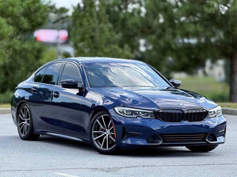 BMW 3 Series 330i xDrive      2020
