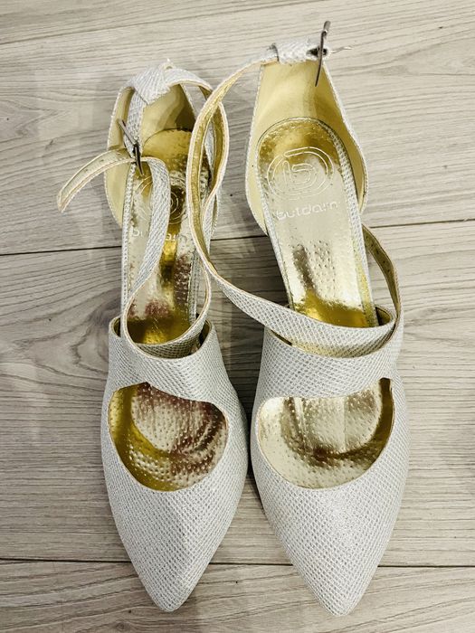 Buty 37 srebrne cekiny