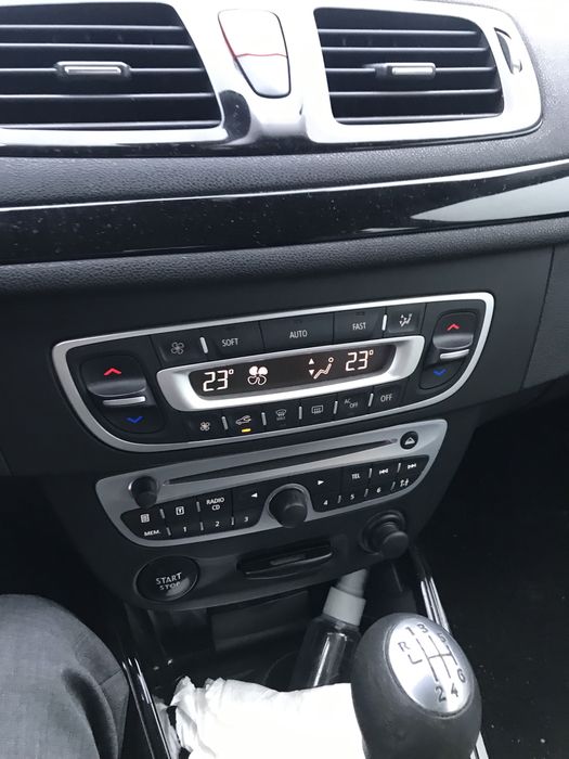 Megane 2011 Bose Edition Branca