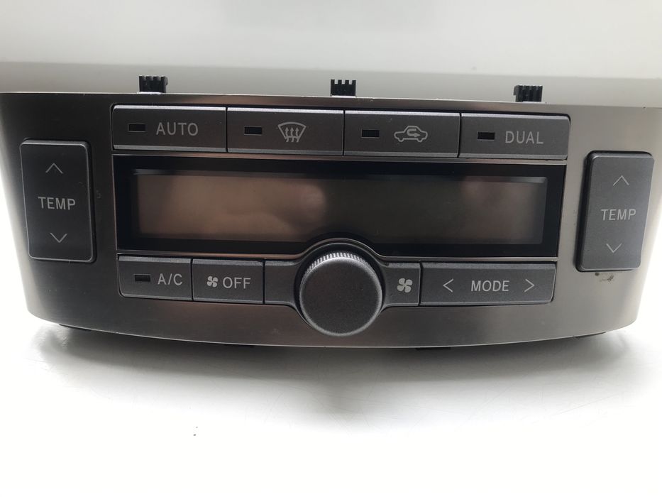 Програматор пічки і кліми тойота авенсіс т 25