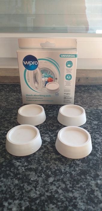 Pés anti-derrapantes UNIVERSAL para máquinas lavar/secar.roupa Wpro.
