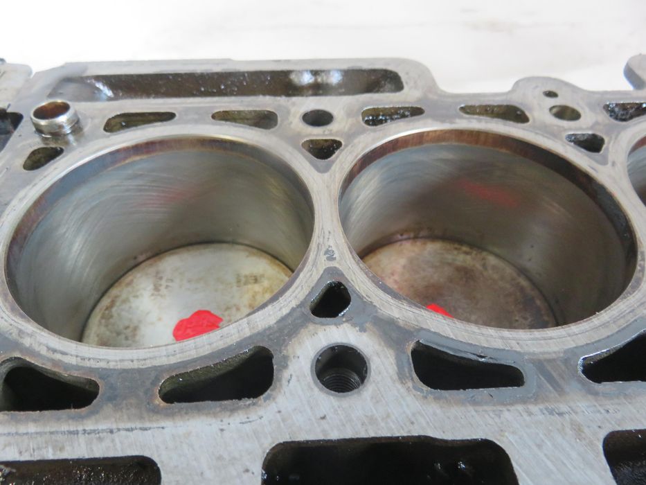 Blok Renault Clio III 1.2 16v Tce D4f786