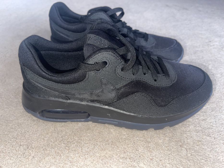 Кросівки Nike AIR MAX MOTIF