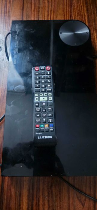 Samsung Blu Ray BD-F6500 z pilotem