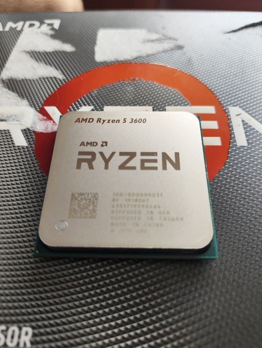 AMD Ryzen 5 3600　新品未使用 Amazon | AMD Ryzen 5 3600XT with Wraith Spire cooler 3.8GHz