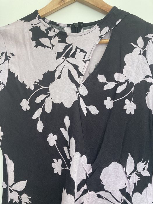 Vestido preto e rosa comprido com racha