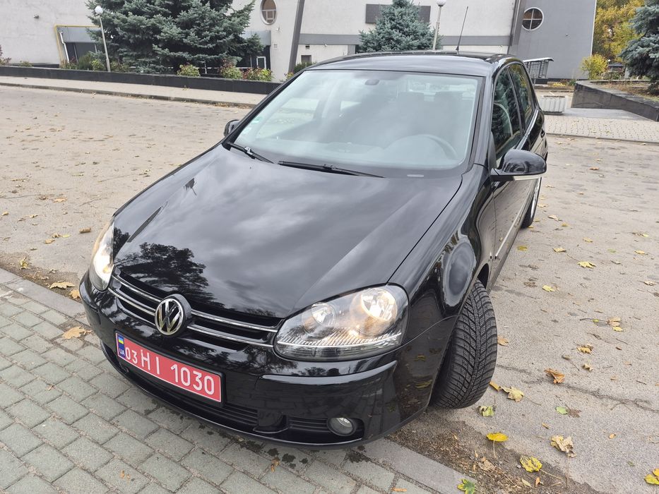 У продажу Голь5 Не фарбований ! Дуже гарний стан!