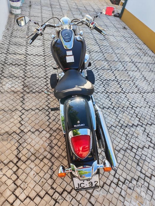 Suzuki Intruder 800