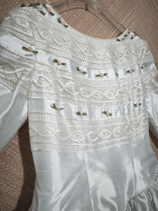 Vestido de Noiva Branco Pérola -Novo