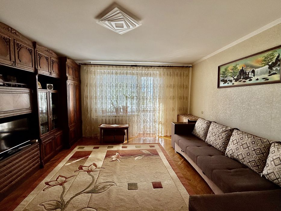 Продаж 4 кімнатної квартири р-н 33