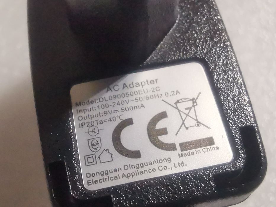 Carregador Ni-MH ou Ni-Cd baterias 7,2V 6 células novo Tamiya T-Deans