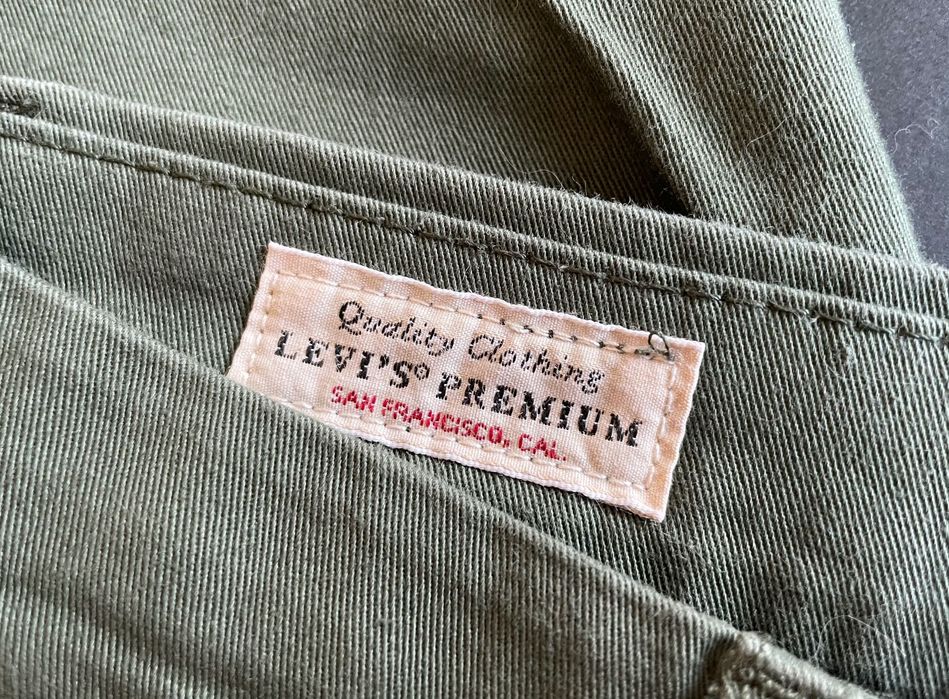 Штани levis premium essential chino чінос