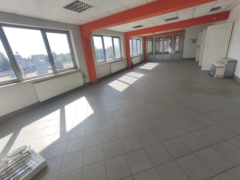 Lokal biurowo-usługowy 200 m²  Łomianki | przy trasie