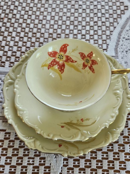 Zestaw porcelanowy Trio BAWARIA.
