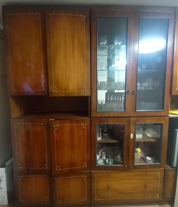 Продаж вживаних меблів