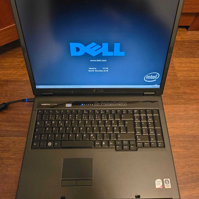 Laptop Dell Vostro 1710 T8100 Cpu + NVIDIA GeForce 8600M GS