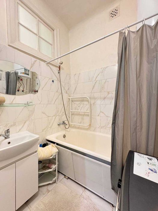 Оренда 2-х кімнатної кватири на Саксаганського 85 М.Українських Героїв