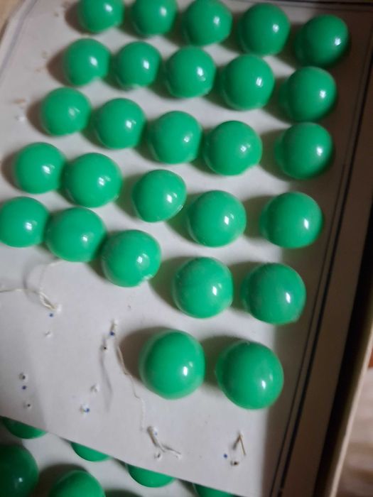 Lote 2: ~11kg de Botões de costura Vintage, novos