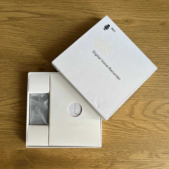 Цифровий голосовий диктофон V15 pro