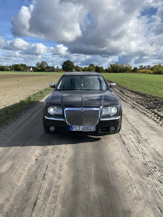 Sprzedam chrysler 300c 3.0D