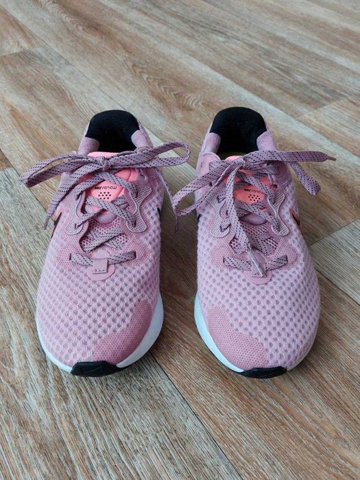 Кроссовки Nike Renew Run 2