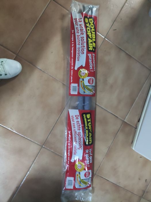 Isolamento porta sons e temperatura