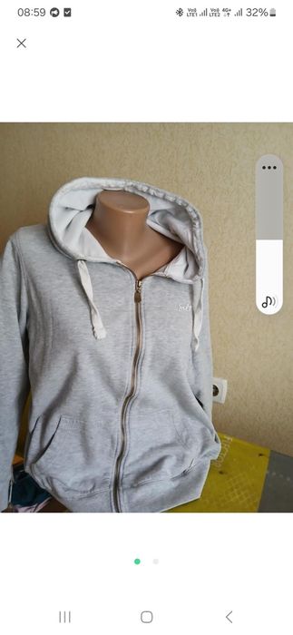 Катонова чудова толстовка