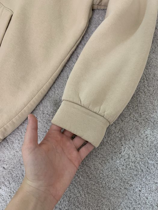 Бежевий спортивний костюм оверсайз