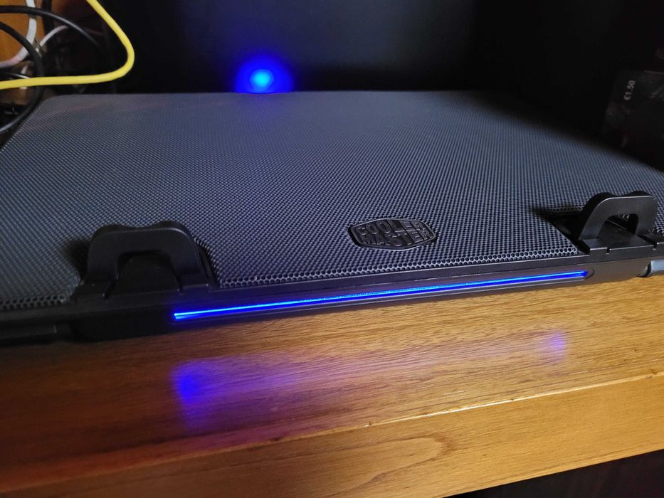 Base de Refrigeração Ergostand IV 4xUSB 17" (Preto) - COOLER MASTER