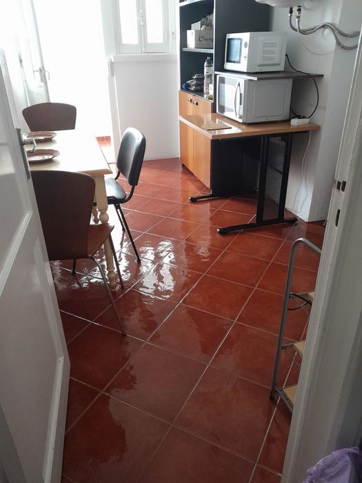 Alugo quarto na Portela de Sintra