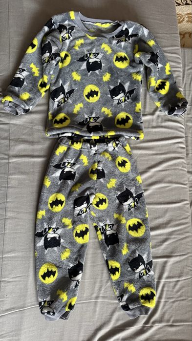 Тепла дитяча піжама з бетменом