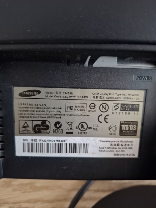 Монитор Samsung 2243 sn