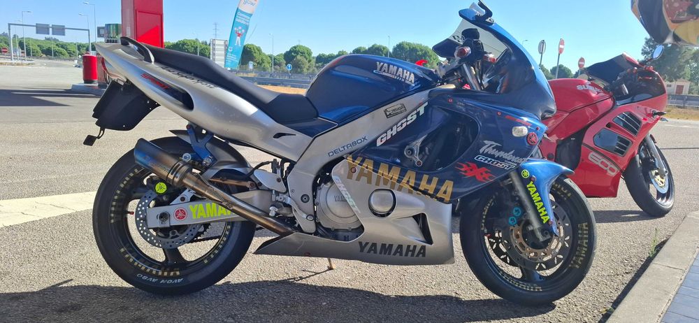 Yamaha thundercat yzf600r