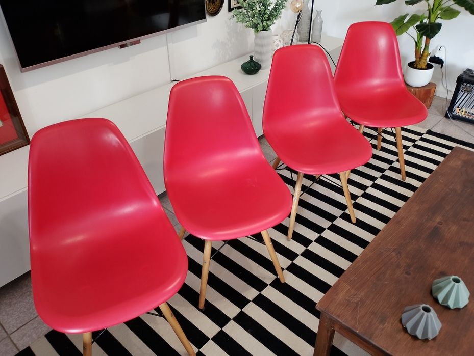 Conjunto 4 cadeiras estilo Eames