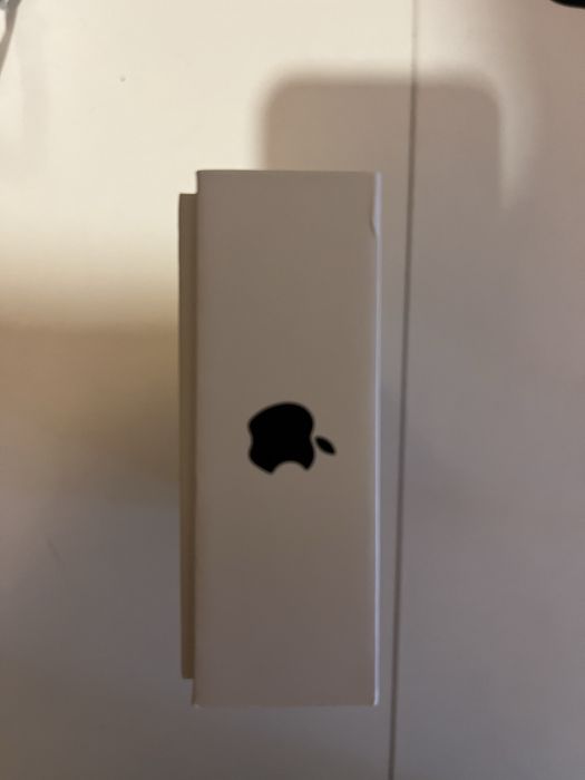 Caixa de iphone 12 mini