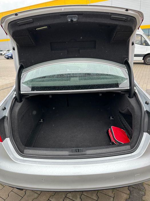 Audi A4 2014 VIN WAUFFAFL3EN028723 фото оголошення 9 з 18
