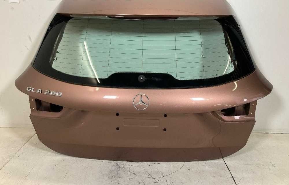 Крышка багажника в цвет Mersedes GLA H247