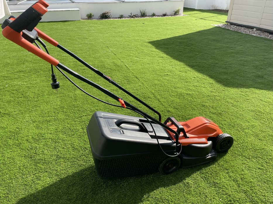 Corta-relvas Black+Decker